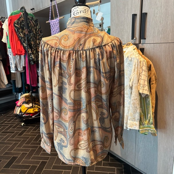 ✨ Vintage Daltoe Paisley Bow Blouse ✨ - Picture 2 of 4